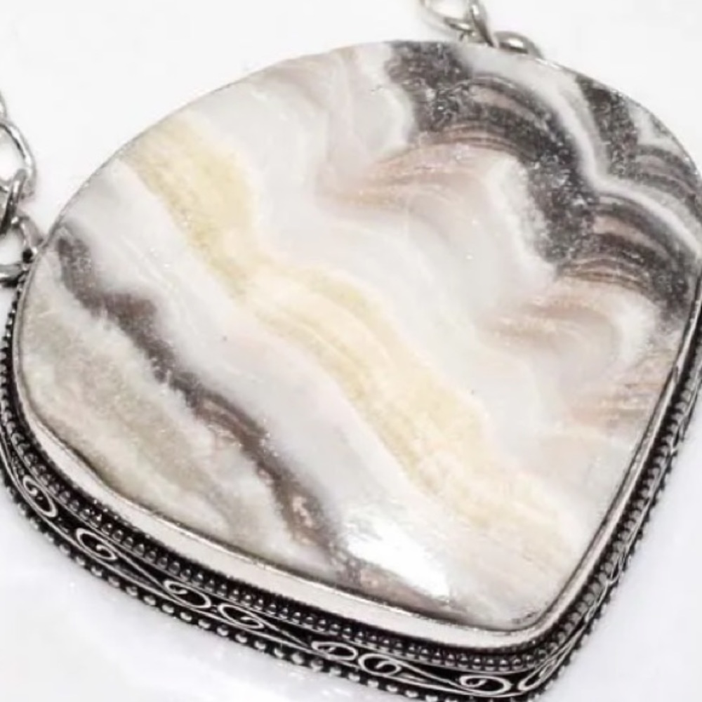 Zebra Calcite pendant - Picture 2 of 2